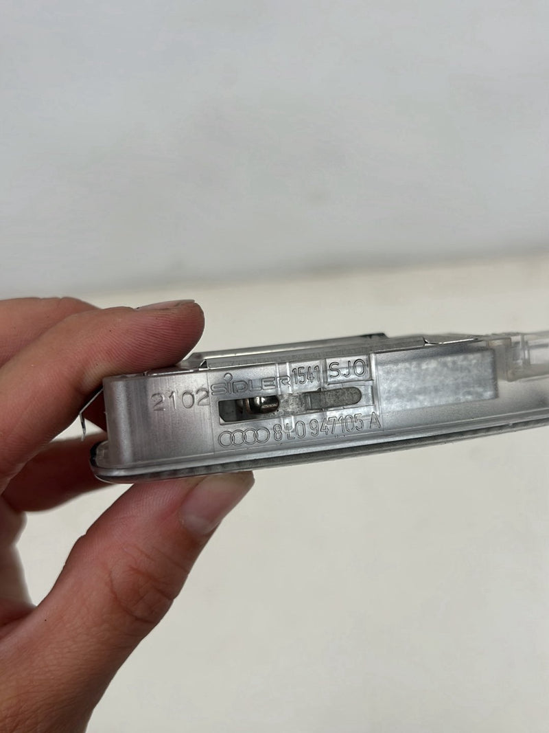 1996-2003 Audi S8 D2 A8 Overhead Sun Visor Light Lamp Assembly Pair OEM #6435EM