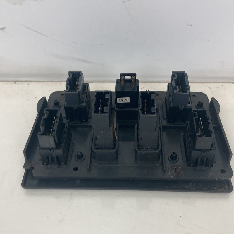 1999-2004 Land Rover Discovery II L550 Power Window Switch 03035106 OEM #5035M