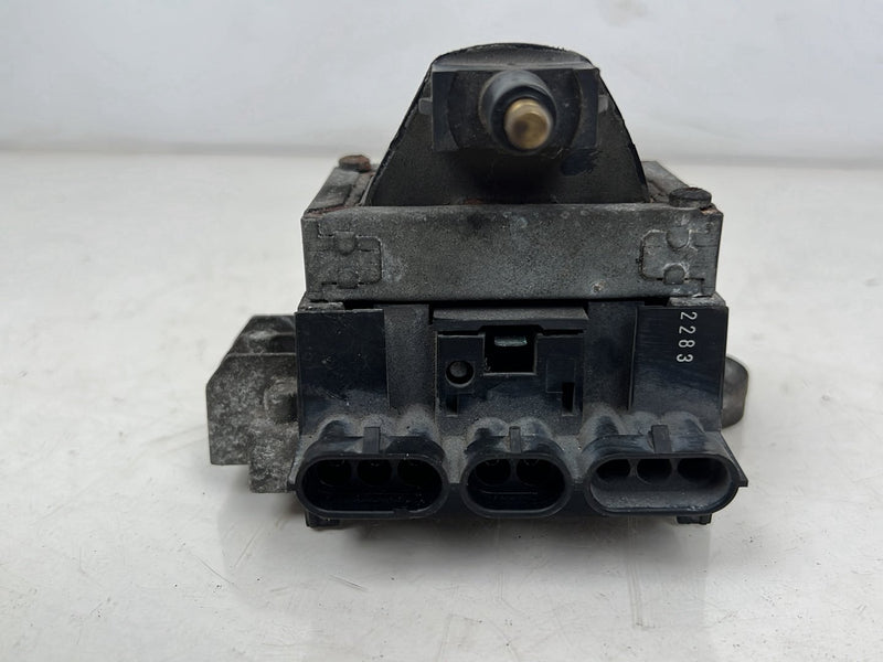 1990-1992 Volvo 740 745 940 Siemens Ignition Coil Module 1367438 OEM #5920EM