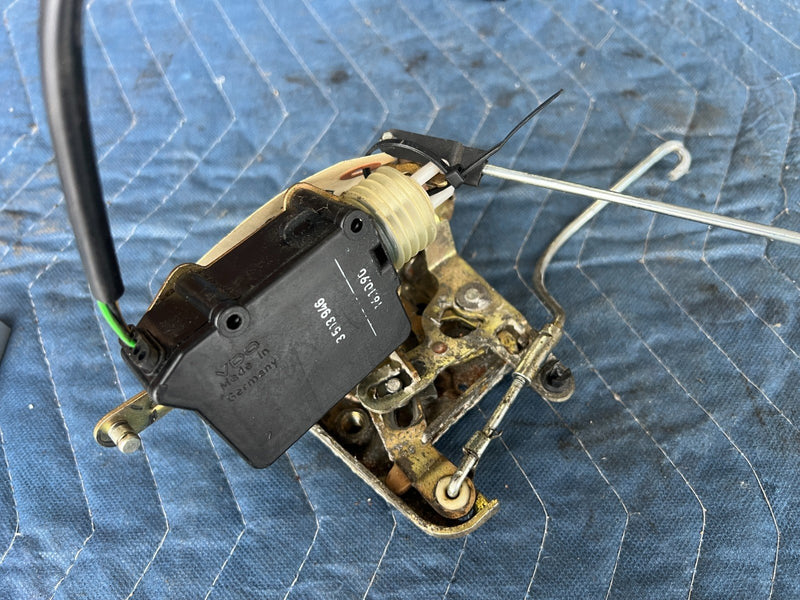 1989-1995 Volvo 740 940 Sedan Front Driver L Door Lock Actuator Latch OE #3844EM