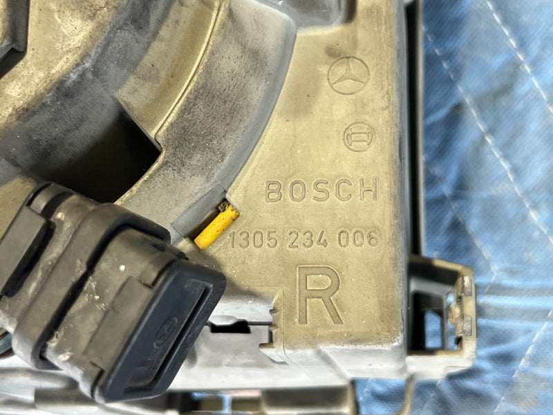 1986-1995 Mercedes 300D W124 Front Right R Passenger Bosch Headlight OEM #2637EM