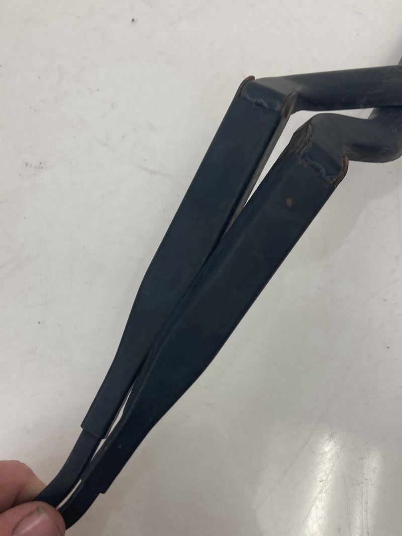 1998-2000 Volvo V70 S70 Front Right Left Windshield Wiper Arm Pair OEM #5181M