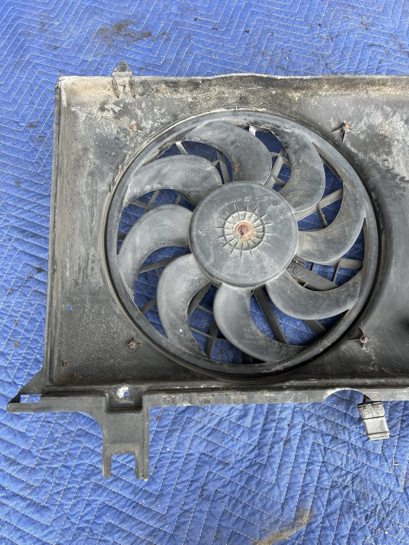 1993-1997 Volvo 850 850R Engine Cooling Fan Assembly & Shroud 2.4L OEM #4429E