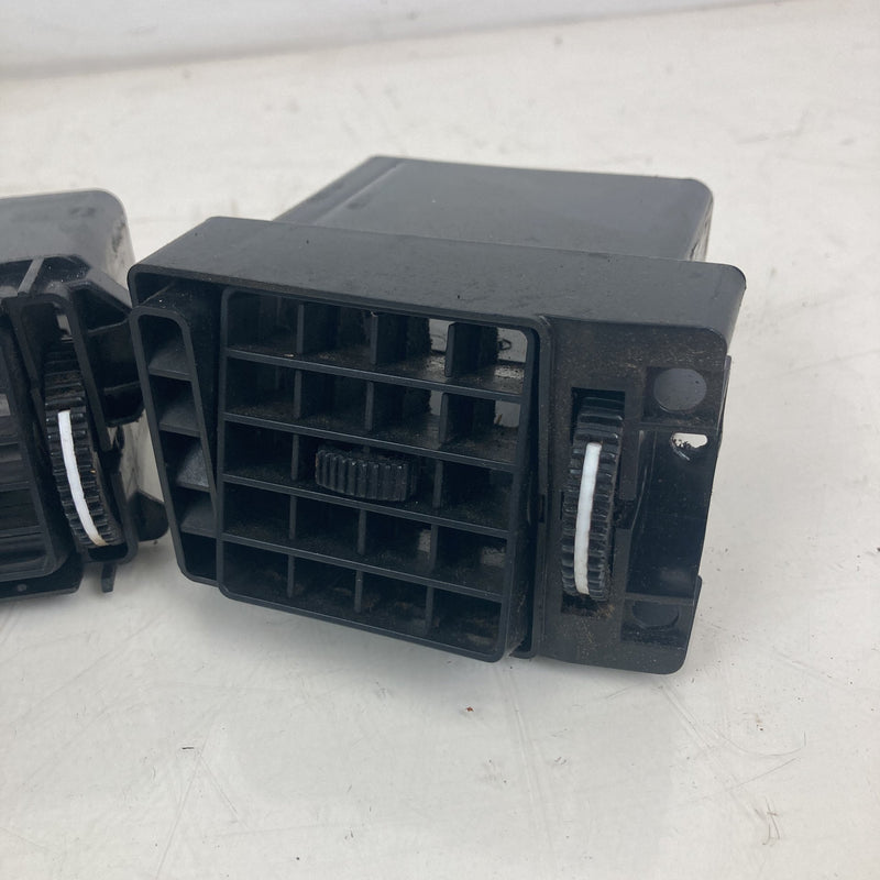 1981-1985 Volvo 240 245 Dash Vent Set LH RH 1259088 OEM