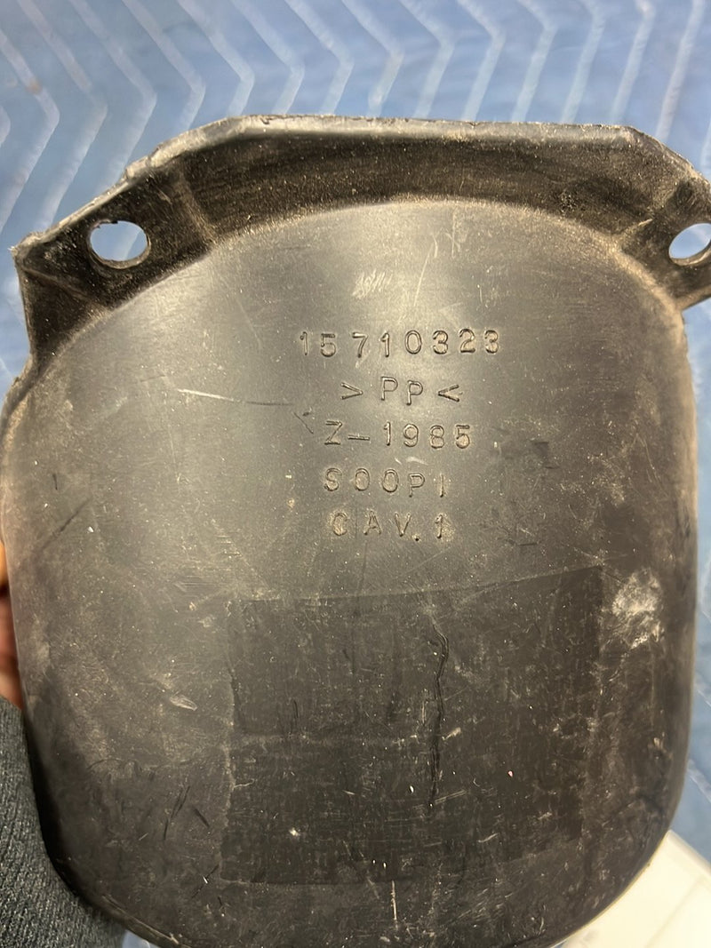 1999-2006 Chevrolet GMC Fuel Filler Housing Cover 15710323 OEM #6400EM