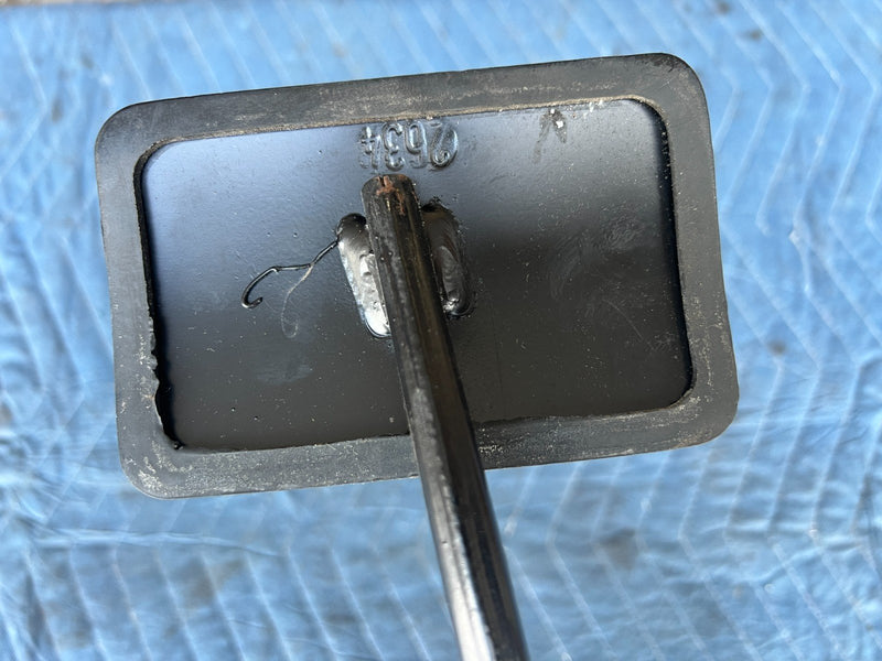 1989-1995 Volvo 740 940 Sedan Brake Pedal Lever Assembly w/ Bracket OEM #3722EM