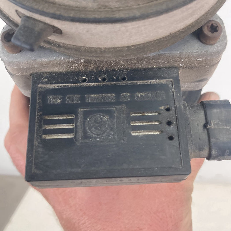 1995-1998 Chevrolet Silverado 2500 GMT400 Mass Air Flow MAF Sensor OEM