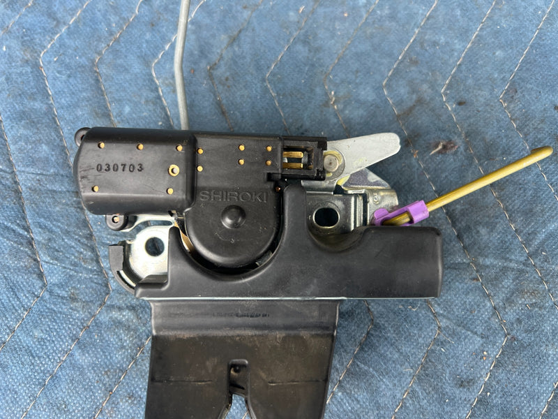 2002-2006 Toyota Camry Rear Trunk Deck Lock Latch Release Actuator OEM #5004EM