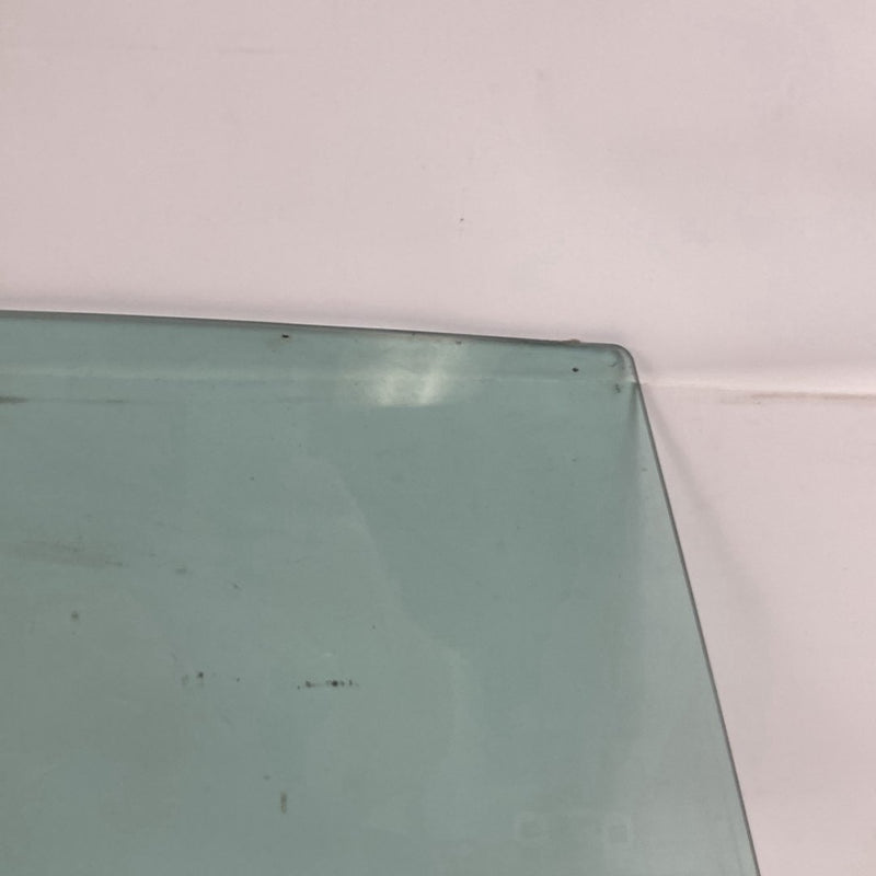 1986-1993 Volvo 240 244 Window Glass Driver Rear 43R-001105 90 OEM #4881M
