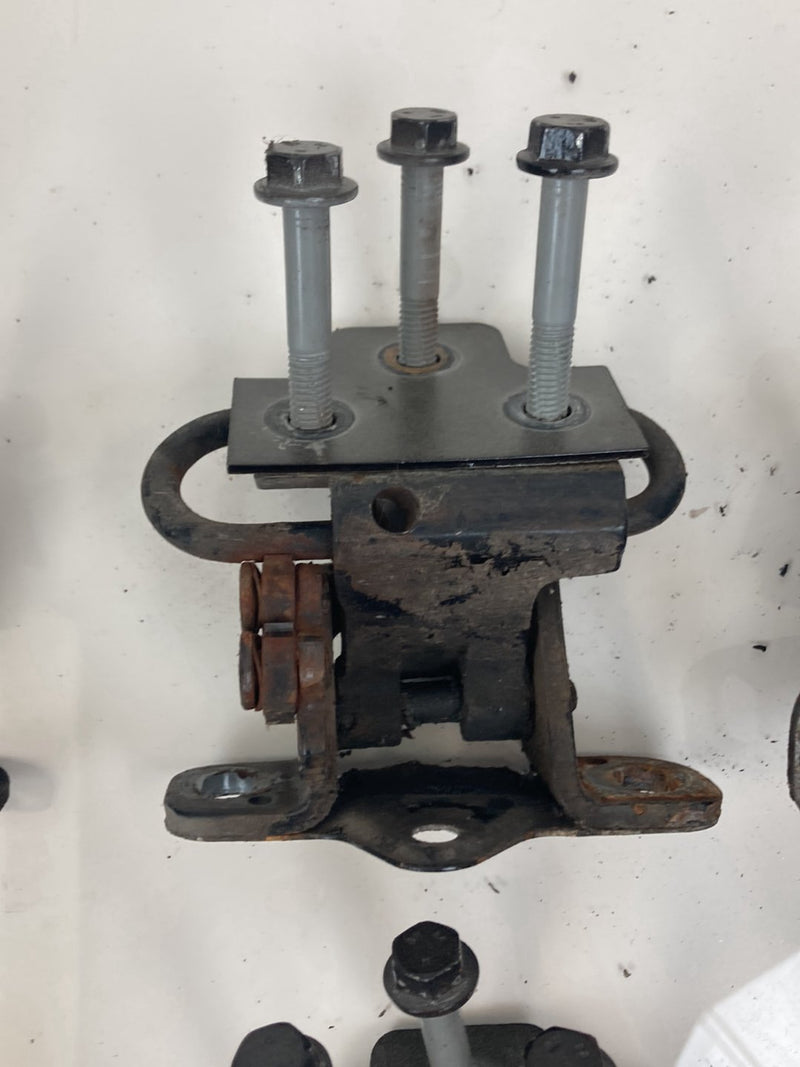 1992 Volvo 940 944 - Door Hinge Set
