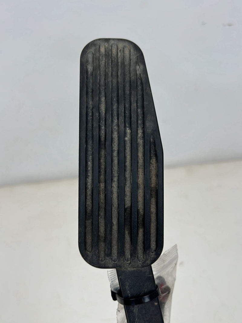 2004-2007 Volvo S60R V70R Accelerator Throttle Gas Pedal Assembly OEM #5791EM