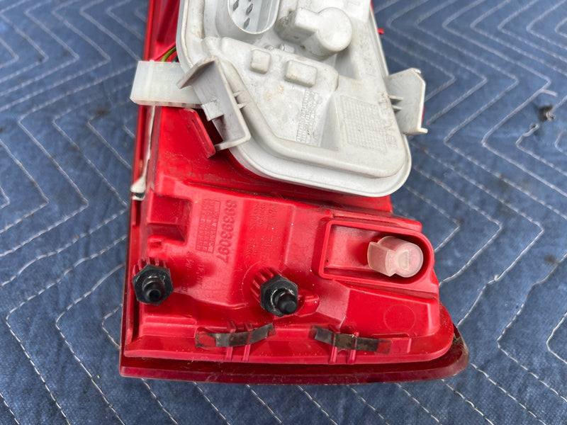 2009-2011 Audi A6 Outer Driver Left LH Tail Light Lamp 4F5945097 OEM #3408EM