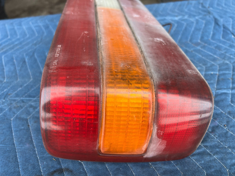 1989-1995 Volvo 740 940 Sedan Rear LH Left Tail Light Lamp Assembly OEM #3778EM