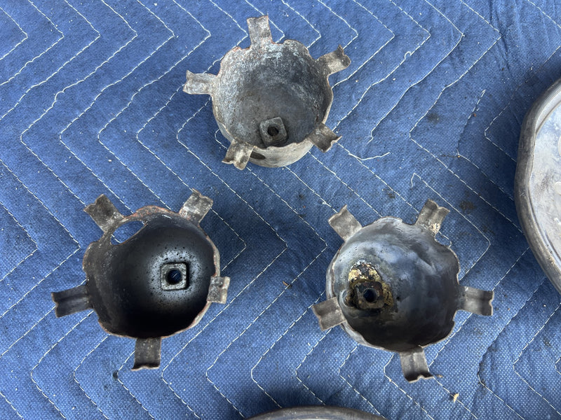 1973 Volvo 140 142 - Hub Cap