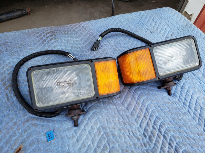 1995-1999 Chevy GMC GM 1500 C/K All Terrain Plow Light Lamp Pair OEM #1212CN