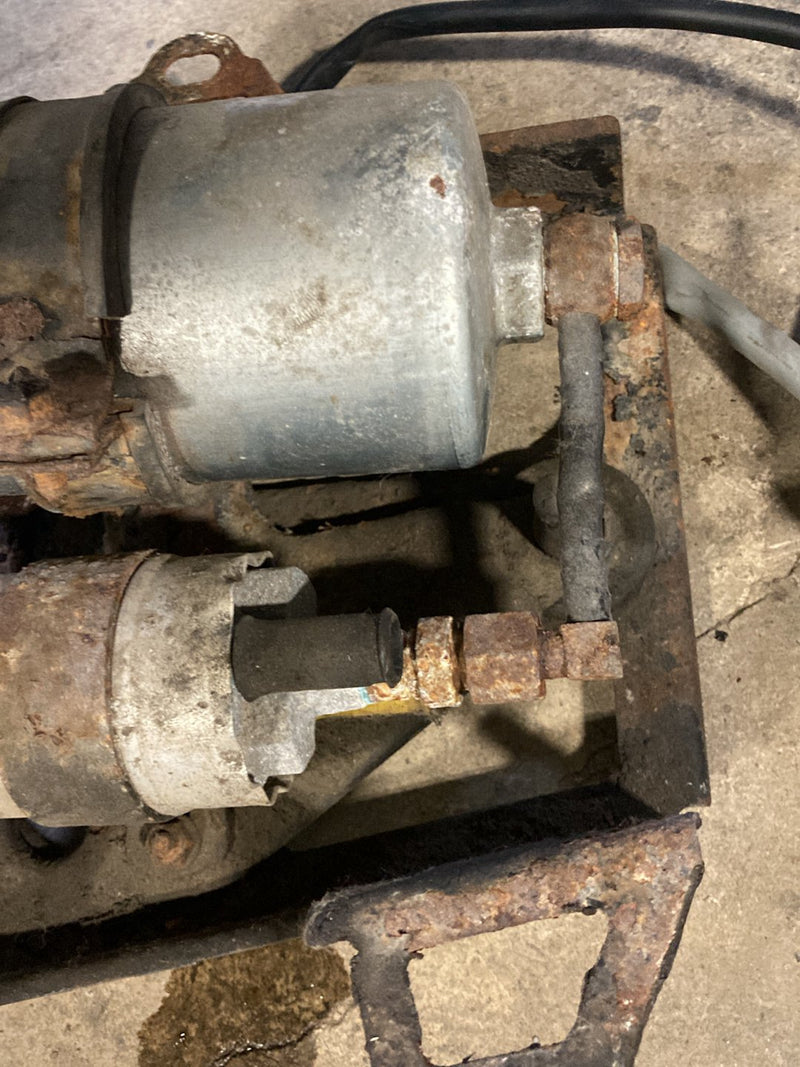 1992 Volvo 940 944 - Fuel Pump