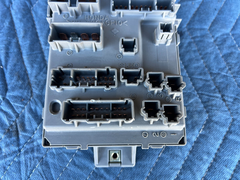 1998-2002 Honda OEM Fuse Box Cabin Side  S84-A01 00288 98079 PP-TD20 #1999CN
