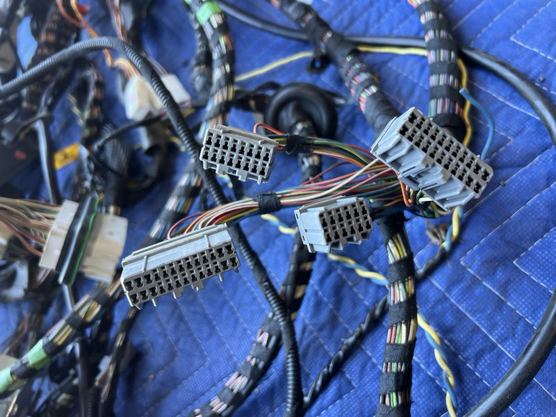 1998-2003 Jaguar XJR XJ8 X308 Chassis & Body Wiring Harness Fuse Panel #4661E