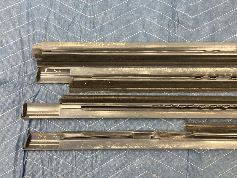 1992-1995 Volvo 940 740 Front Rear Window Scraper Molding Set of 4 OEM #6407EM