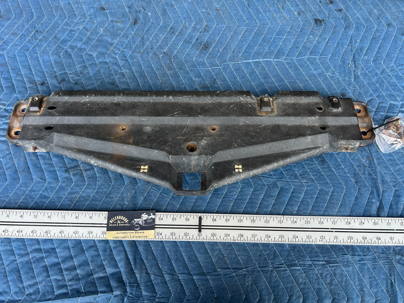 1989-1995 Volvo 740 940 Front Radiator Upper Support Panel 1355330 OEM #3719EM