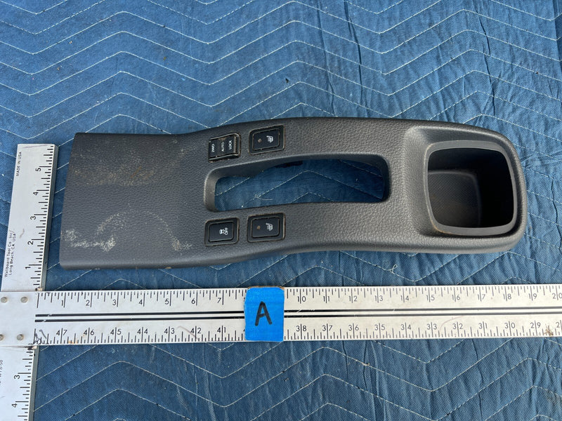 2010-2013 Suzuki SX4 Hatchback Center Hand Brake Surround Trim 7582280J0 #1263CN