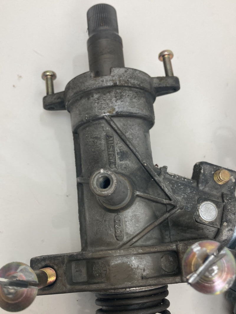 1992 Volvo 940 944 - Steering Shaft PN: 1329987 681915