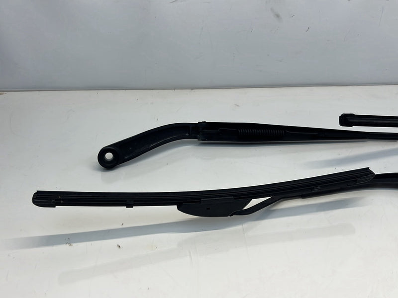 2012 Chevrolet Captiva Sport - Wiper Arm Pair