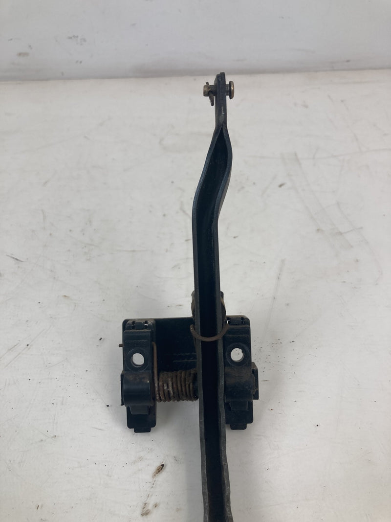 1981-1985 Volvo 240 245 Gas Pedal Accelerator 1272618 1234415 OEM