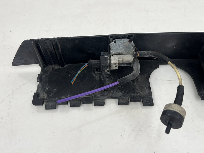 1998-2000 Volvo V70 S70 Radiator Cooling Fan Relay & Air Deflector OEM #6327EM