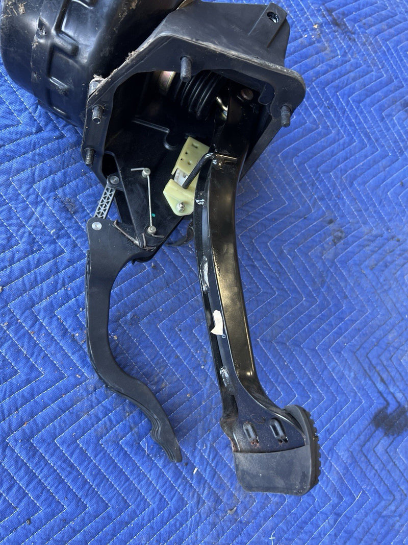 1998-2003 Jaguar XJR XJ8 X308 Brake Booster & Pedal Assembly & Master OEM #4667E