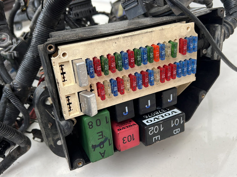 1993-1997 Volvo 850 Engine Bay Wiring Wire Harness Assembly OEM