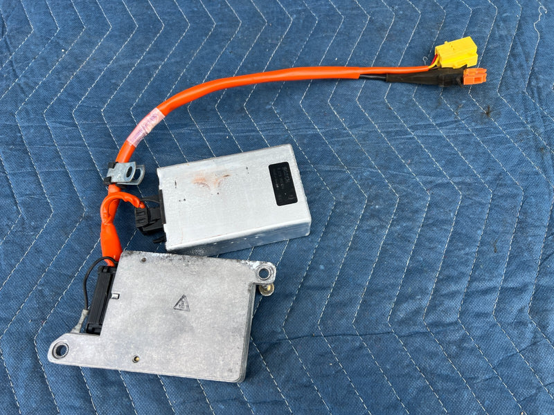 1986-1993 Volvo 240 244 Sedan Bosch Body Control Unit Pair 0285100016 OE #4187EM