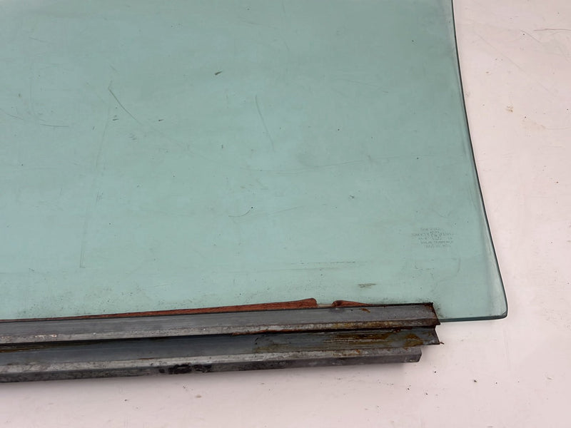 1976-1979 Cadillac Seville Front Passenger Right Window Glass OEM #5595EM
