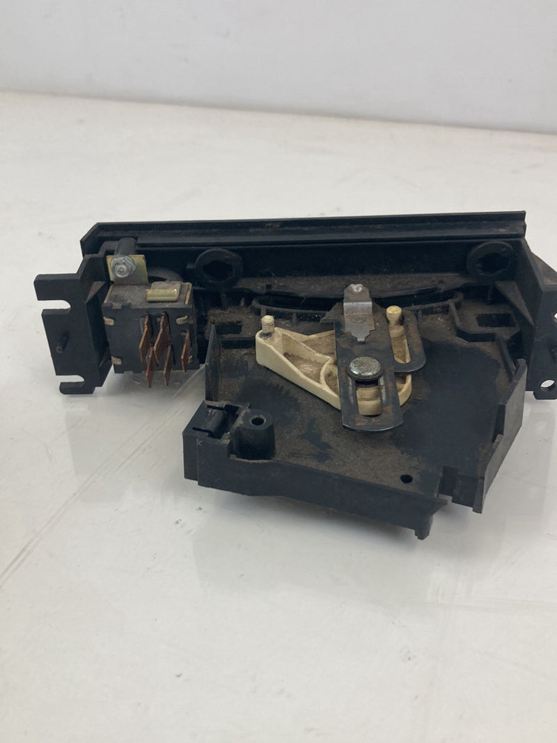 1988 Chevrolet Silverado 1500 GMT400 - HVAC Climate Control PN: 16054617-1