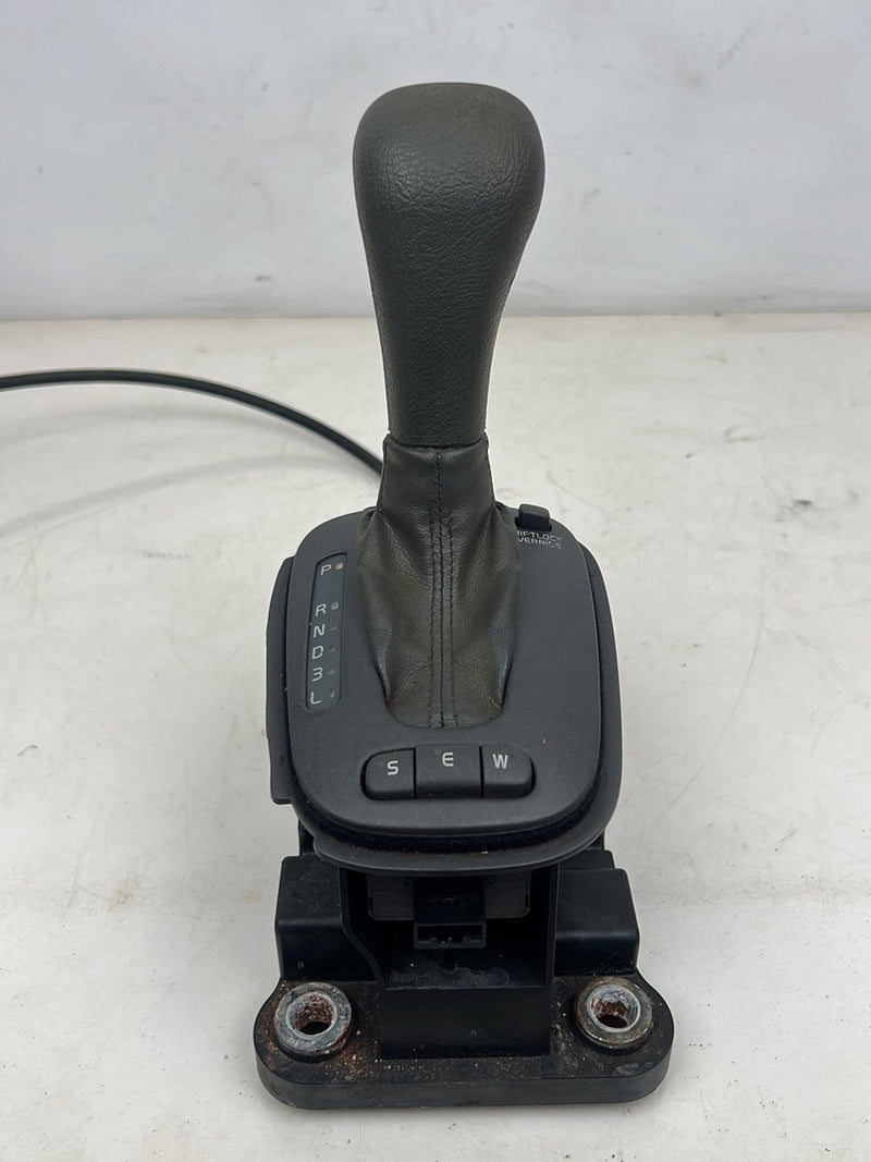 1998-2000 Volvo V70 S70 Automatic Shifter Assembly OEM