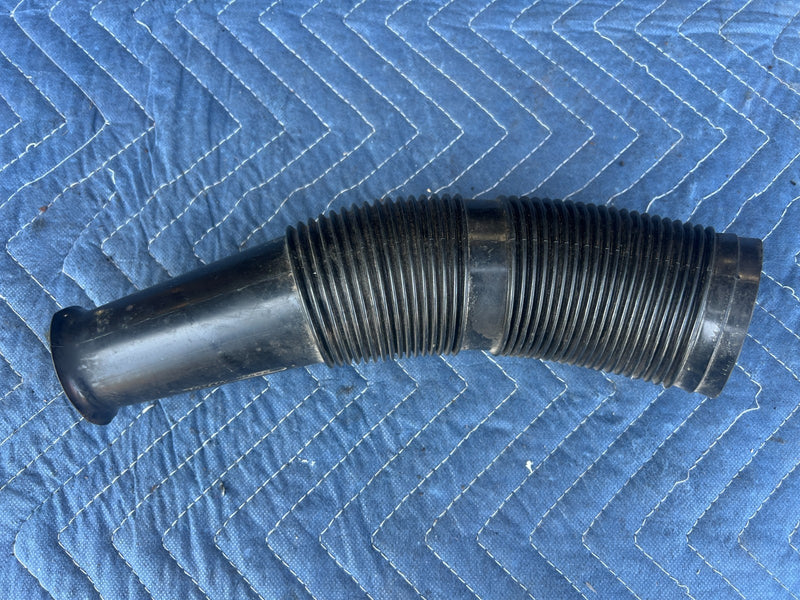 1967-1974 Volvo 140 142 144 145 Air Intake Tube Hose Duct 684041 OEM #4923EM
