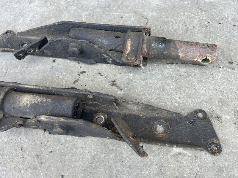 1967-1974 Volvo 140 142 Rear Left & Right Bumper Shock Pair OEM #5089EM