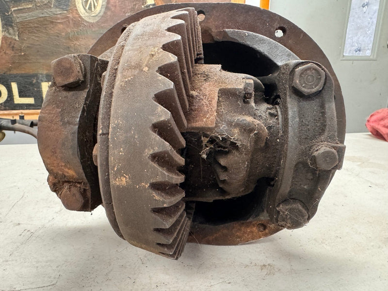 1955-1964 Chevy Rear Differential Assembly 5.13 Ratio 3725899 Dated E298 #5043E