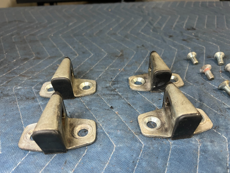 1986-1995 Mercedes 300D W124 Front Rear RH & LH Door Striker Set OEM #2820EM