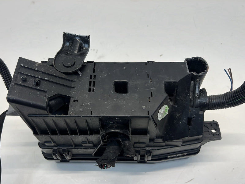 2012 Chevrolet Captiva Sport - Battery Fuse Box