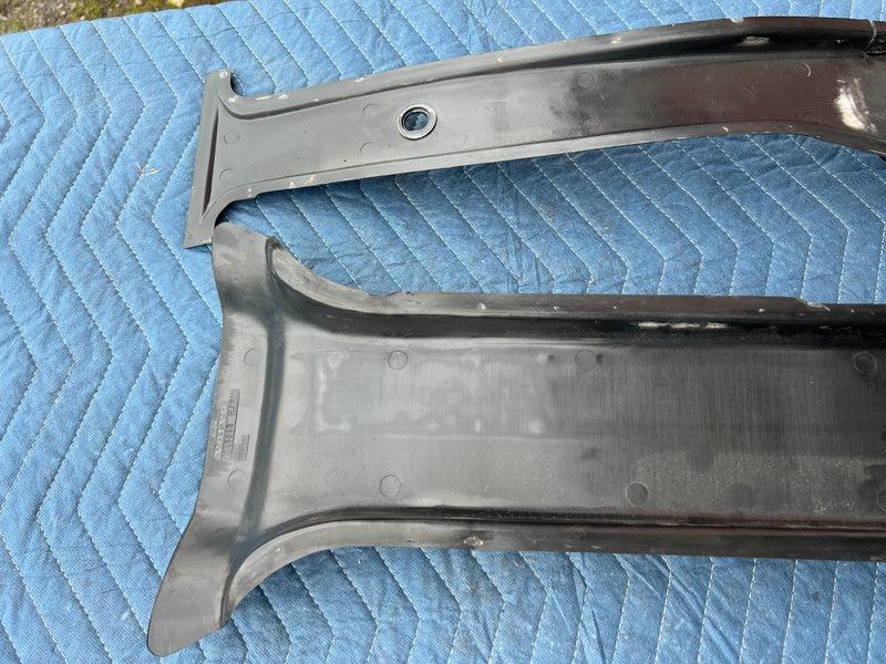1986-1993 Volvo 240 244 245 Left & Right B Pillar Trim Pair 1225995 OEM #4071EM