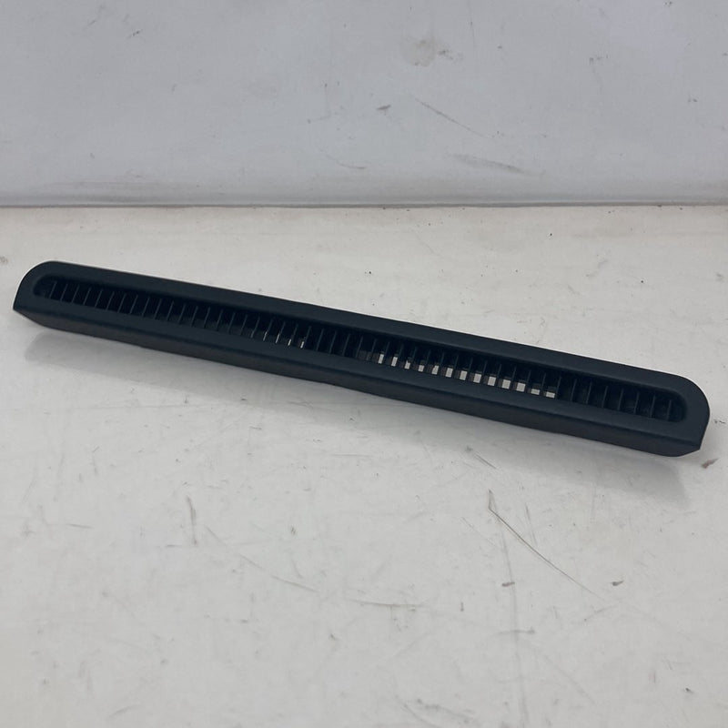 1999-2004 Land Rover Discovery II L550 Dash Defrost Vent OEM #5049M