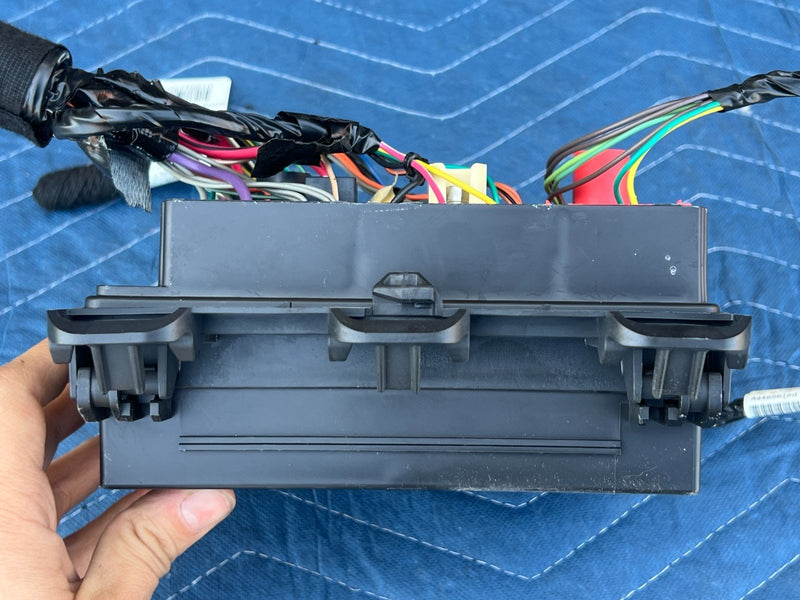 2006-2010 Pontiac G6 Rear Trunk Fuse Junction Box 15291747 OEM #7DU