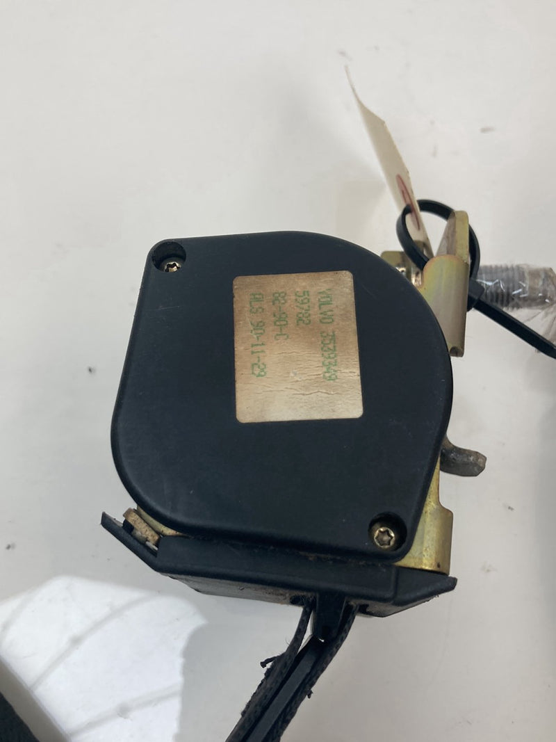 1992 Volvo 940 944 - Seat Belt Front Left PN: 3539349 352747