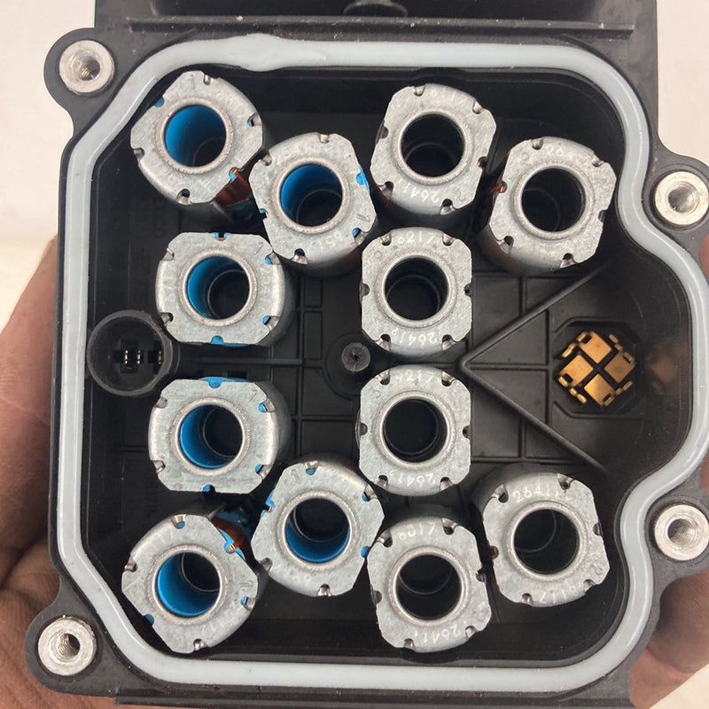 2007-2014 Chevrolet Silverado GMT900 ABS Control Module 8511207 84074976 #5358M