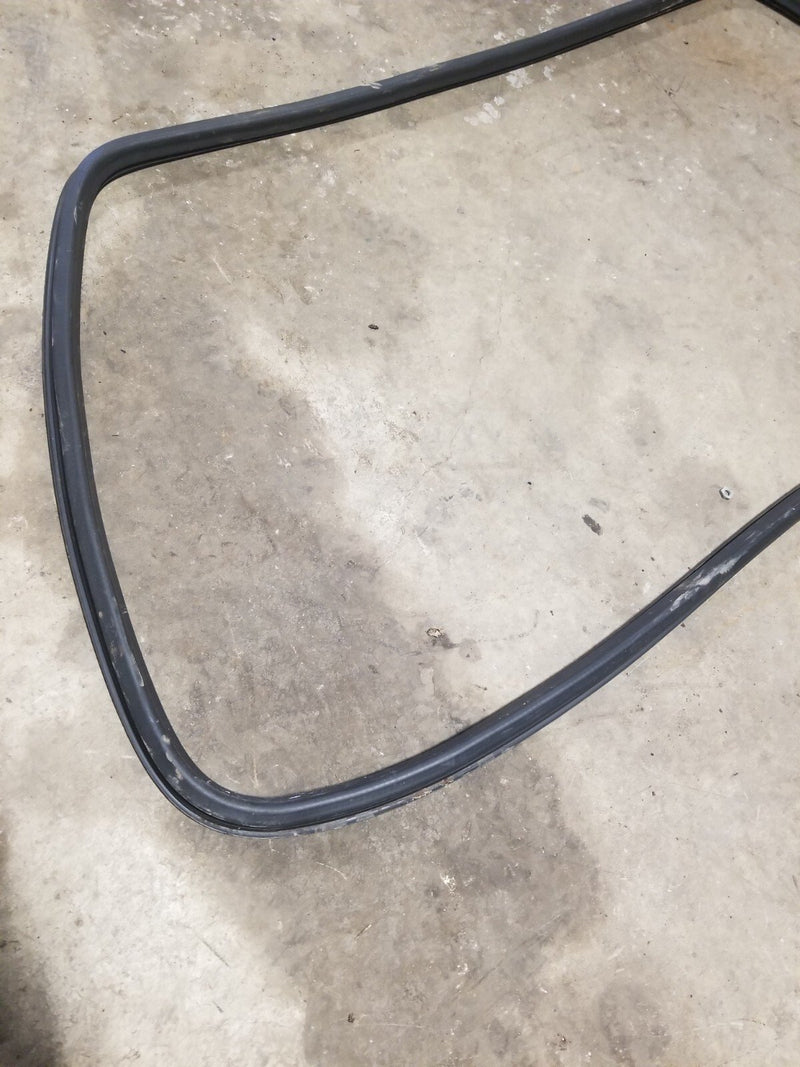 1984-93 BMW E30 318i 325i Trunk Deck Lid Weather Seal Gasket Guard OEM #CN590