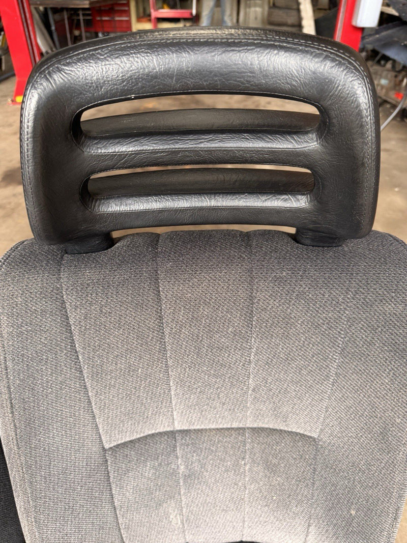 1986-1993 Volvo 240 244 245 Front Seat Pair L & R Gray Cloth *NICE* OEM #4866E