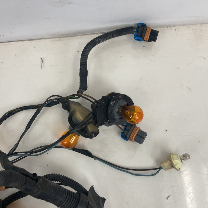 1995-1998 Chevrolet Silverado 2500 GMT400 Wiring Harness Front Bumper Light OEM