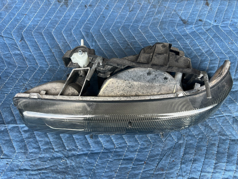 1999-2002 Chevy Silverado GM 1500 2500 Upper RH & LH Headlight Pair OEM #1732CN