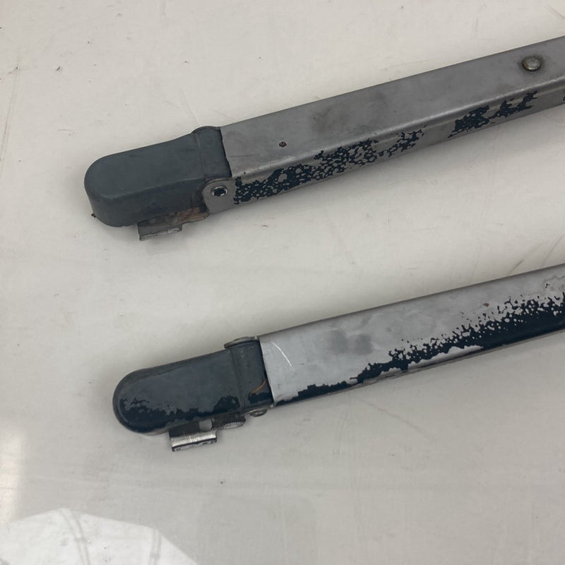 1996 Chevrolet Silverado GMT800 - Wiper Arm